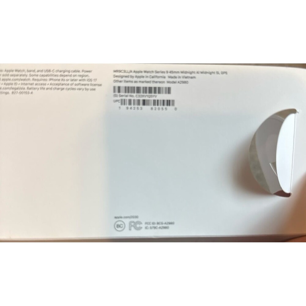 Apple Watch Series 9 GPS Aluminum 45MM Aluminum Midnight SL MR9C3LL/A - Picture 4 of 4
